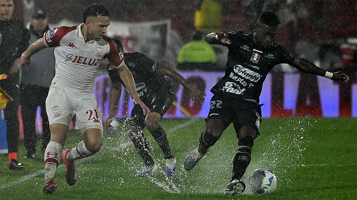 Huracán cayó ante Once Caldas en el Ducó.