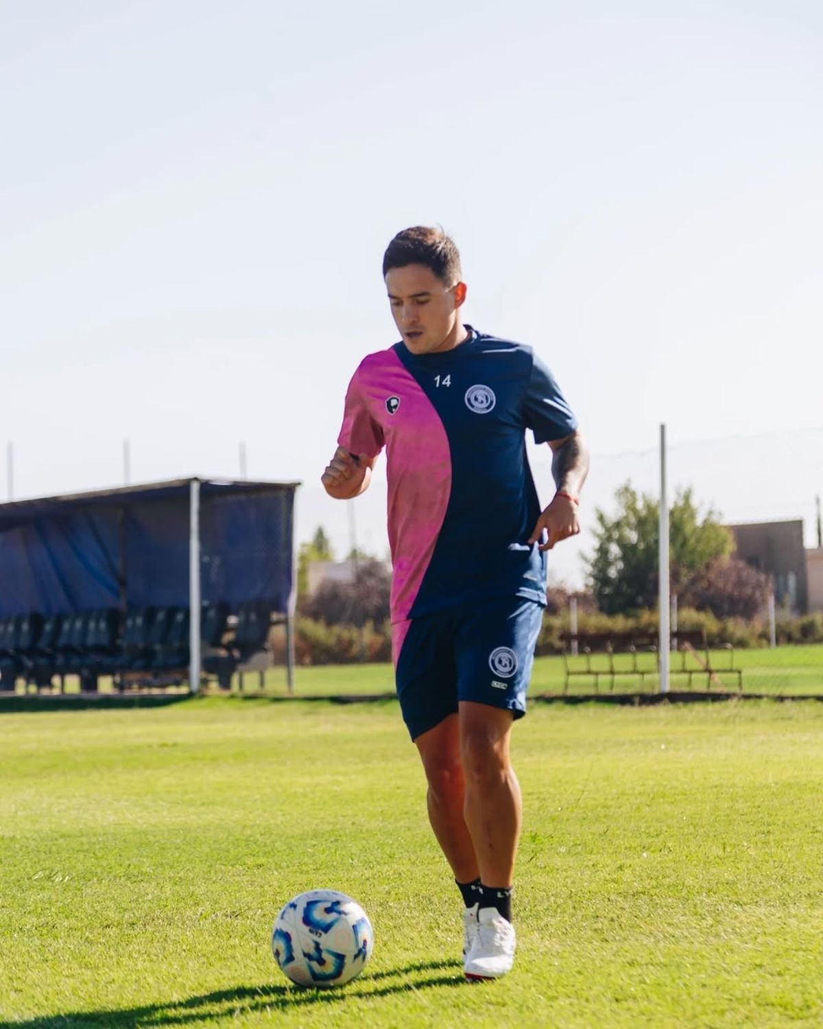 Luciano Gómez espera por su futuro en Argentinos Juniors.