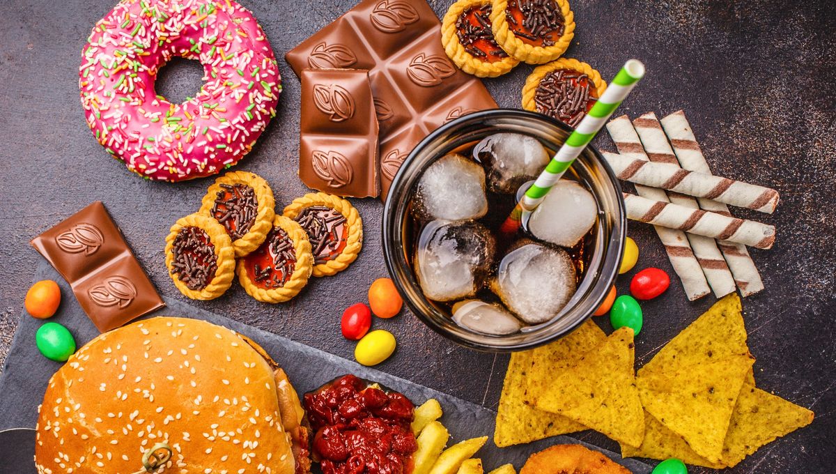 Muchos productos que comemos a diario están llenos de conservantes, edulcorantes y grasas. Muchos productos que comemos a diario están llenos de conservantes, edulcorantes y grasas.