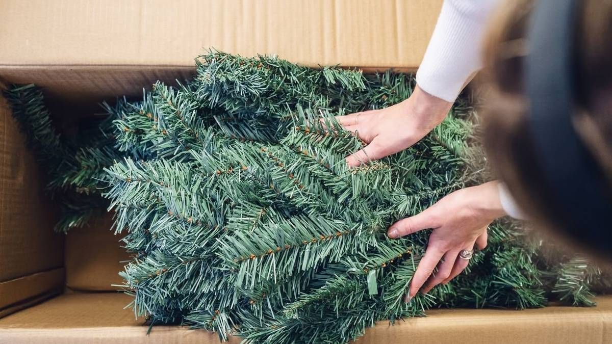 Reutiliza el pinito de Navidad viejo que ya no usas y conviértelo en este maravilloso adorno