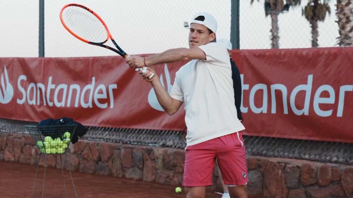 Diego Schwartzman despuntó el vicio del tenis en Mendoza junto a Mariano Zabaleta. Diego Schwartzman despuntó el vicio del tenis en Mendoza junto a Mariano Zabaleta.