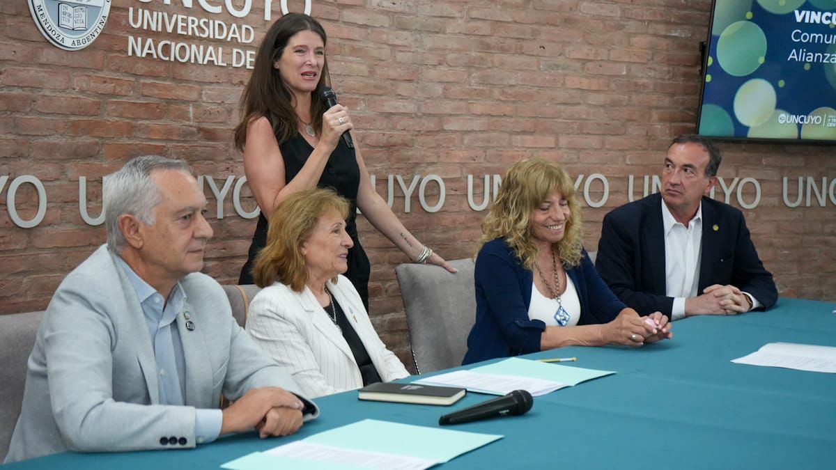 UNCuyo y Fundación Grupo América firmaron un convenio marco en el cierre anual de actividades de Vinculación