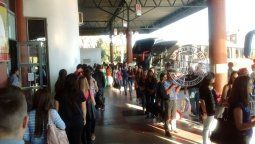 Colas interminables para viajar a Santa Fe