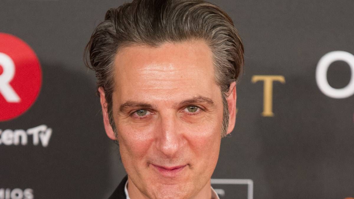 Está en Netflix, es española y no podrás dejar de reír por casi dos horas