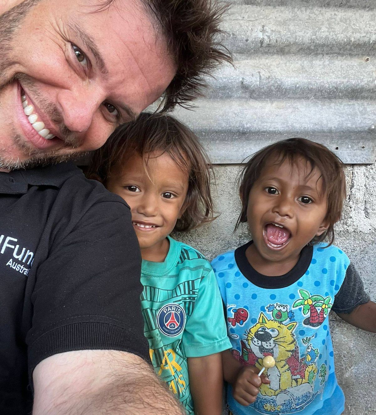 Como embajador de ChildFund Australia, el chef mendocino viajó a Timor-Leste para enseñar a las madres de pequeñas comunidades a cocinar comidas nutritivas para sus hijos. Como embajador de ChildFund Australia, el chef mendocino viajó a Timor-Leste para enseñar a las madres de pequeñas comunidades a cocinar comidas nutritivas para sus hijos.