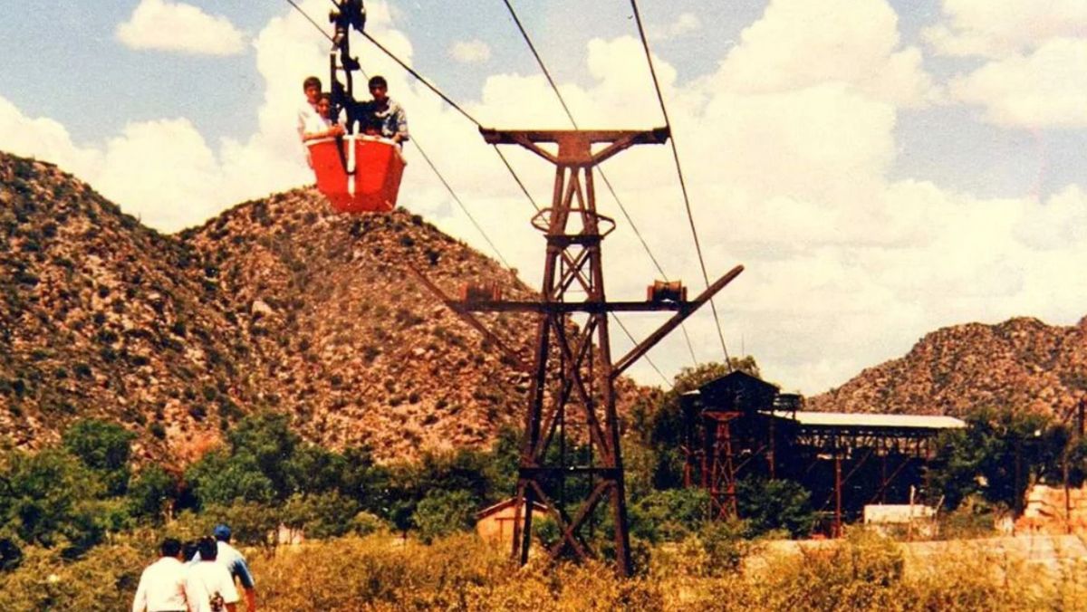 El cable carril de Chilecito funcionó durante varios años como atractivo turístico y se descontinuó por una accidente El cable carril de Chilecito funcionó durante varios años como atractivo turístico y se descontinuó por una accidente