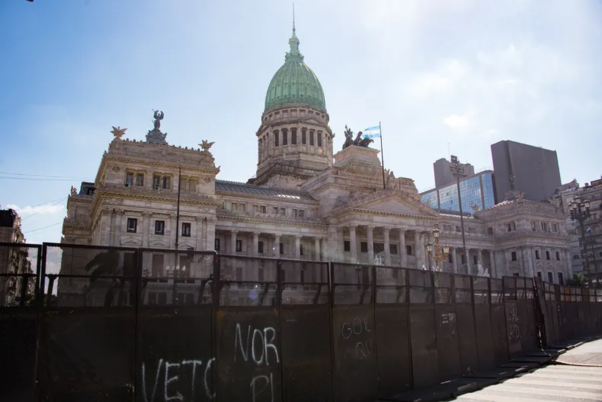Milei apuesta a febrero para destrabar la reforma laboral y la ley de Glaciares en el Congreso