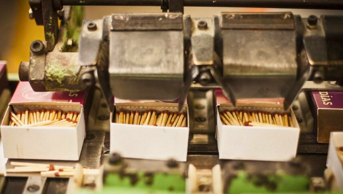 Un desconocido farmacéutico británico inventó por casualidad los fósforos de madera hace más de 200 años. Foto La Nación Un desconocido farmacéutico británico inventó por casualidad los fósforos de madera hace más de 200 años. Foto La Nación