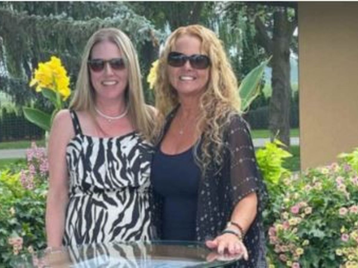 Paula y Emily. Fueron amigas durante 20 a&ntilde;os hasta que descubrieron que eran hermanas.&nbsp;