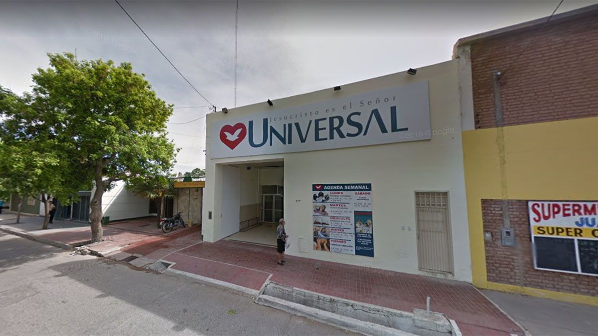 Delincuentes hicieron un boquete y se llevaron $350 mil y discos duros.