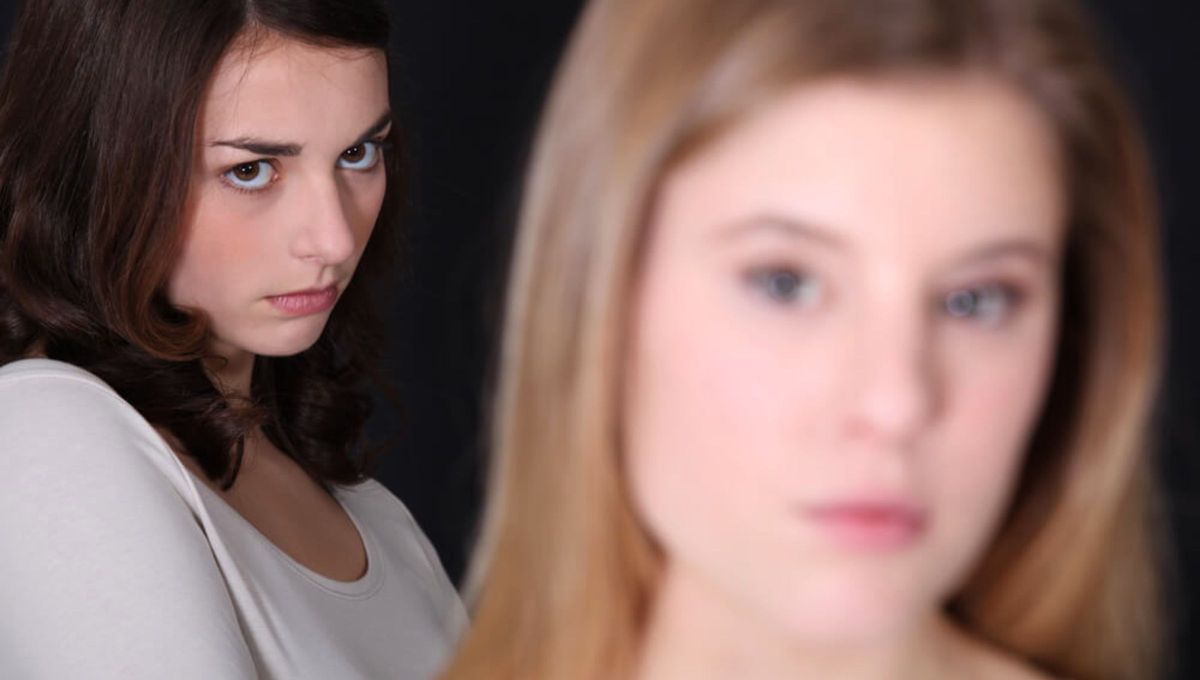 La venganza y el rencor no son la verdadera victoria ni el camino correcto. La venganza y el rencor no son la verdadera victoria ni el camino correcto.