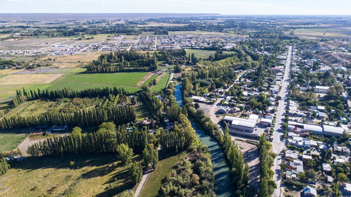Gaimán es un pueblo que tiene apenas miles de habitantes. Gaimán es un pueblo que tiene apenas miles de habitantes.