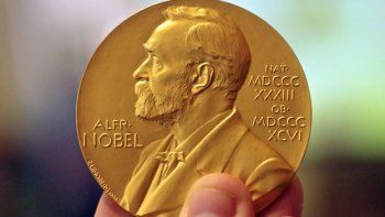 Se vende hasta un Premio Nobel