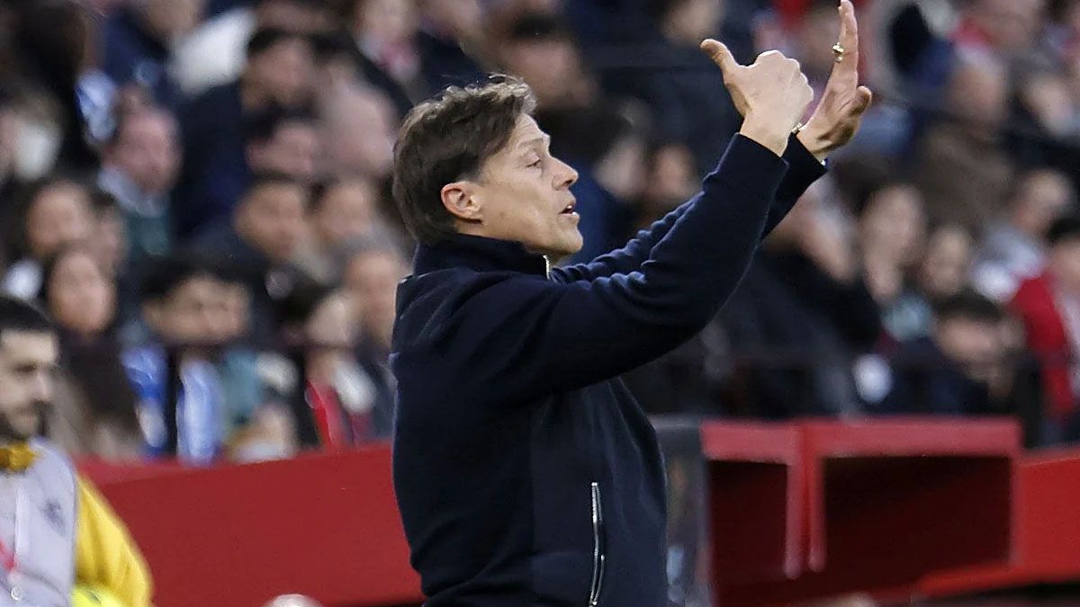 Matías Almeyda lamentó su mala reacción.