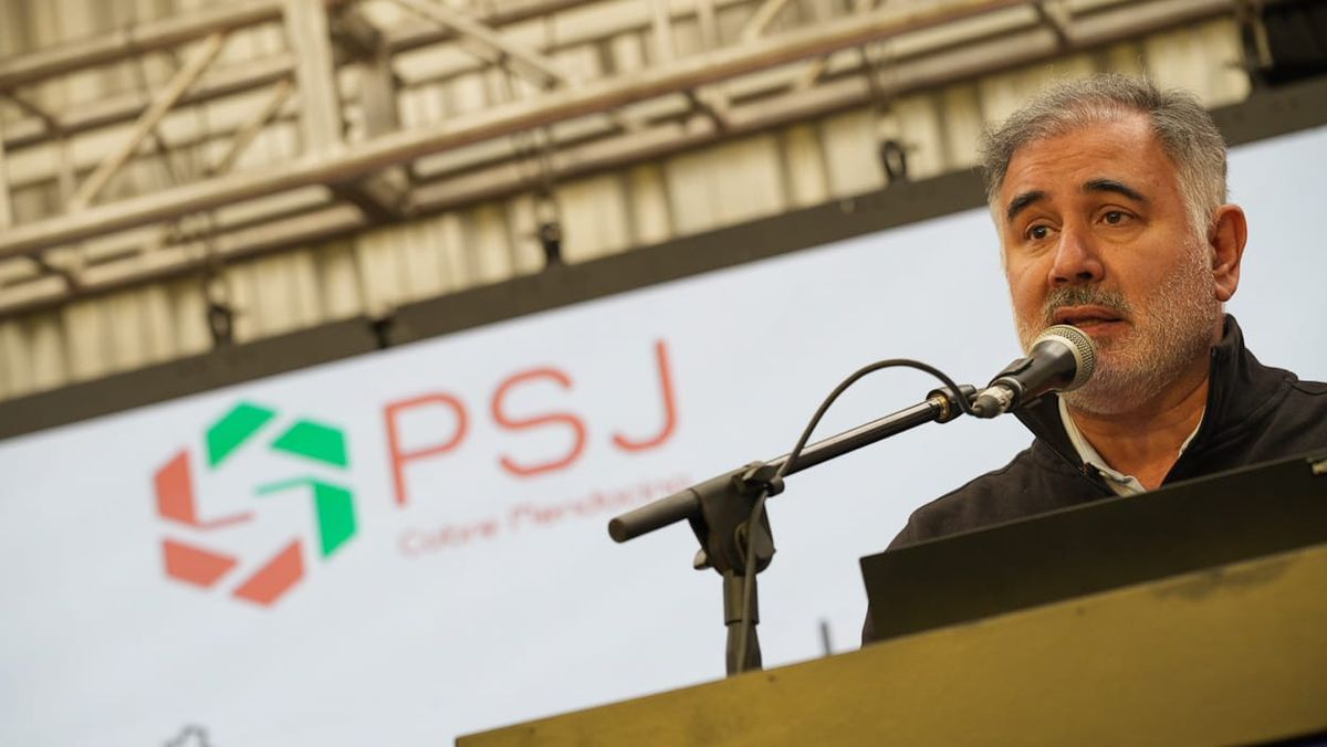 Fabián Gregorio presentó el plan de explotación de cobre de la minera San Jorge. Lo hizo en la audiencia pública que se desarrolla en Uspallata. Foto: Axel Lloret.