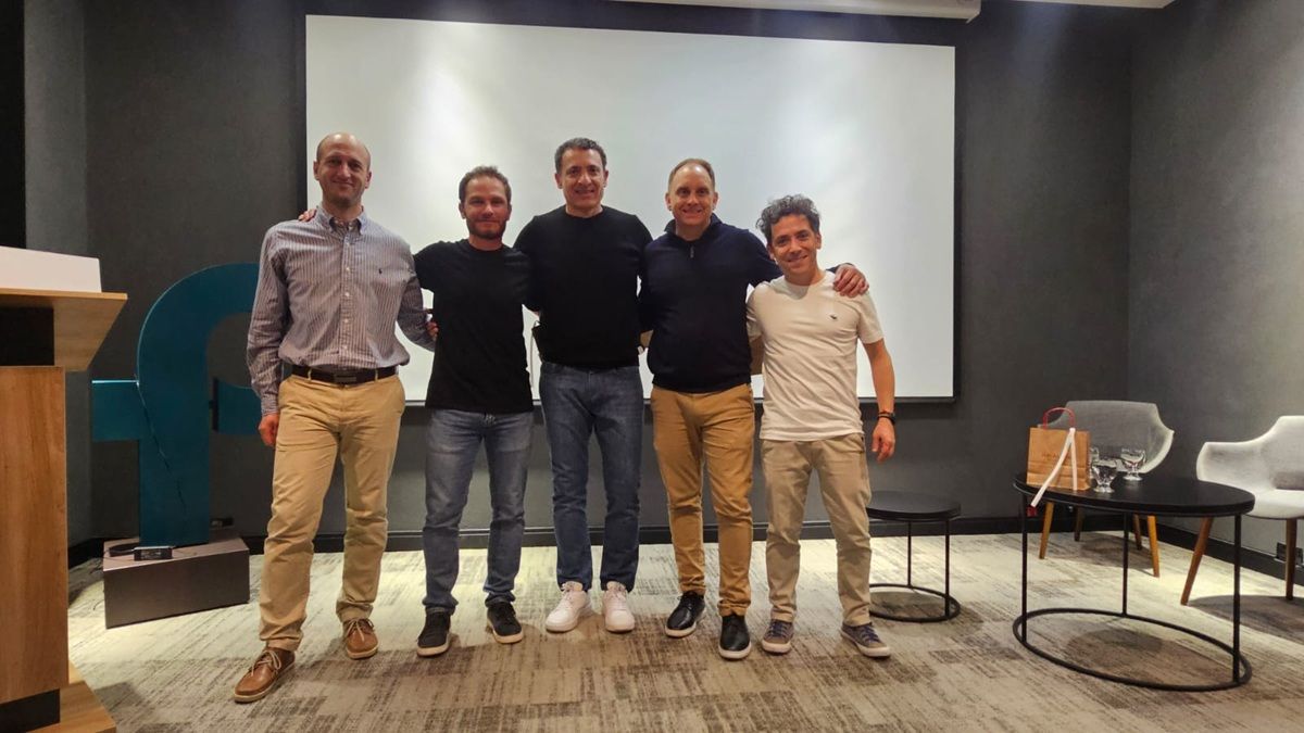 El encuentro reunió a líderes y representantes de más de 50 organizaciones para reflexionar sobre el liderazgo en contextos de cambio.