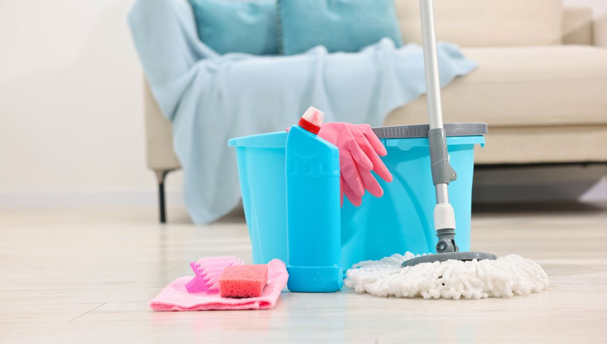 La lavanda y el vinagre combinan muy bien. Puedes tener a mano este limpiador siempre y utilizarlo cuando lo necesites. La lavanda y el vinagre combinan muy bien. Puedes tener a mano este limpiador siempre y utilizarlo cuando lo necesites. 