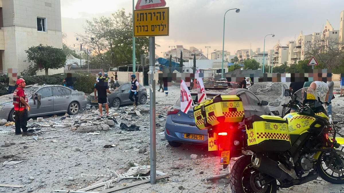 Se rompió la tregua y volvió a correr sangre en Israel, tras un ataque de Irán en un edificio residencial. Se rompió la tregua y volvió a correr sangre en Israel, tras un ataque de Irán en un edificio residencial.