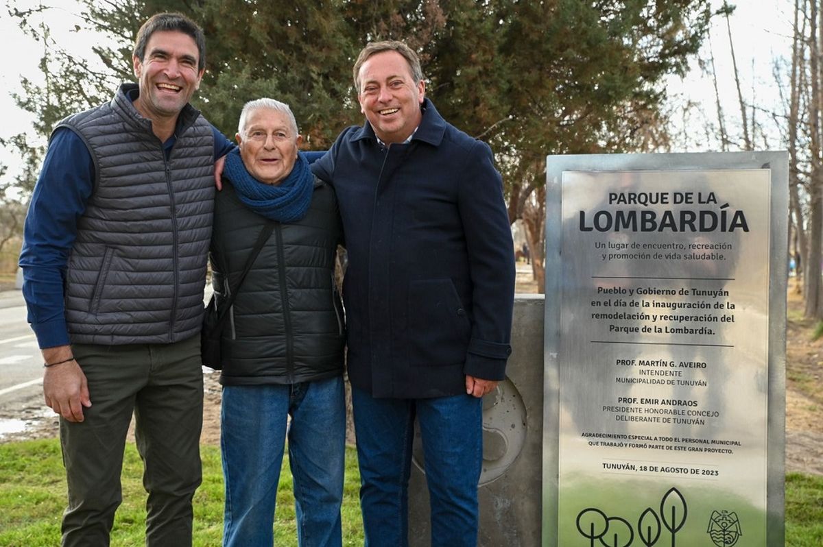 Emir Andraos junto a Martín Aveiro, actual intendente de Tunuyán.