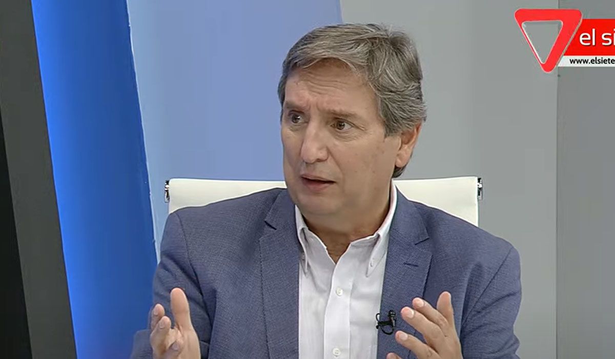 El intendente Emir Félix