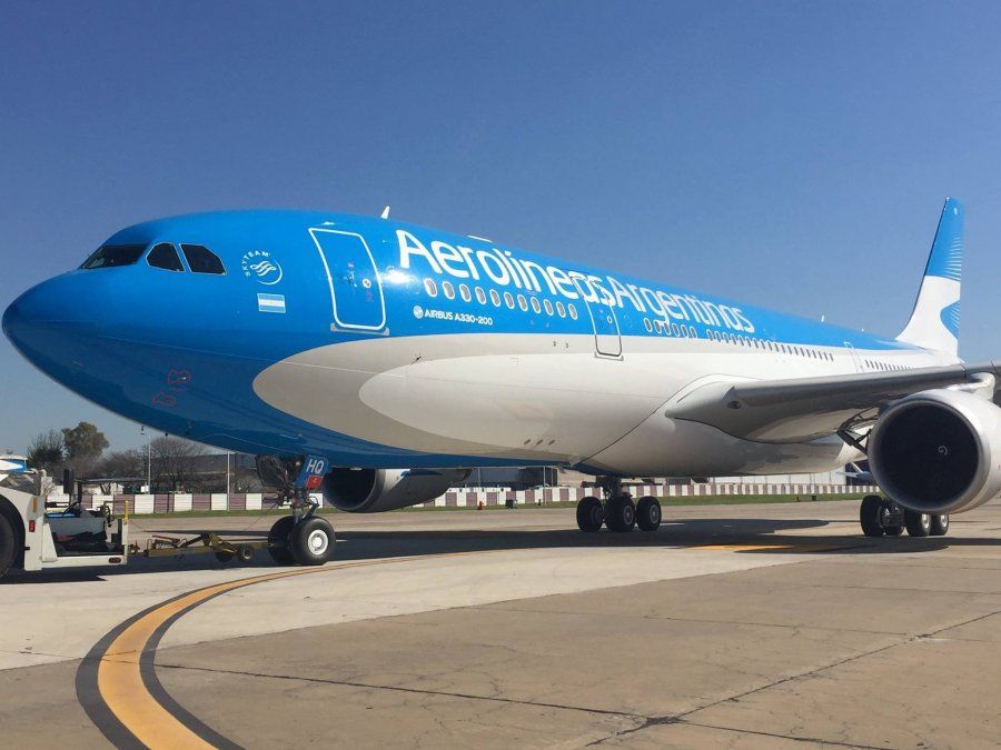 Aerolíneas Argentinas canceló 60 vuelos por la asamblea de sus pilotos