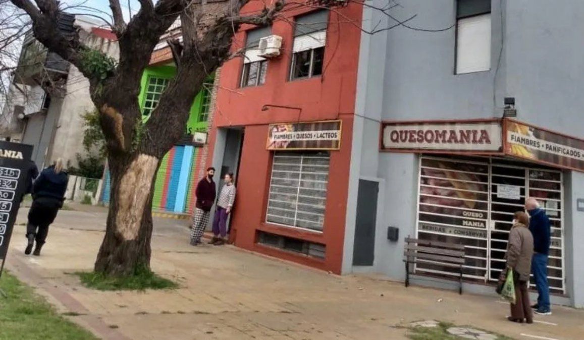 Un niño cayó de un sexto piso por grabar un video de Tik Tok