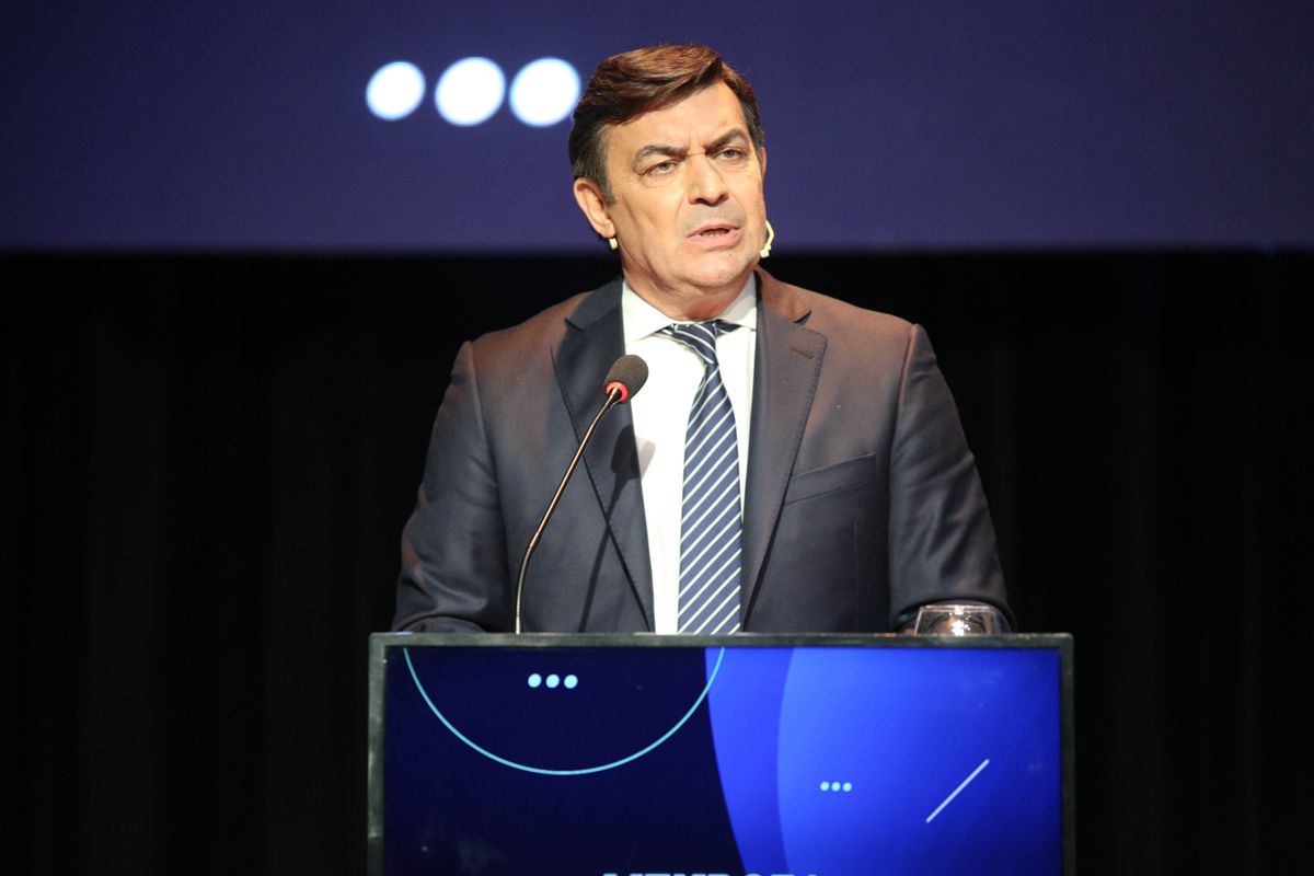 Omar De Marchi en el debate de candidatos a gobernador. Omar De Marchi en el debate de candidatos a gobernador.