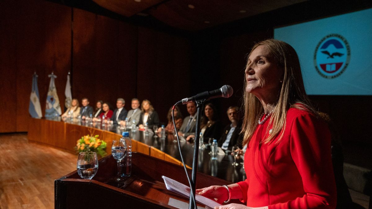 Adriana García aseguró que convocará a todos los espacios durante su gestión y la centrará en la persona humana y en la comunidad educativa. Adriana García aseguró que convocará a todos los espacios durante su gestión y la centrará en la persona humana y en la comunidad educativa.