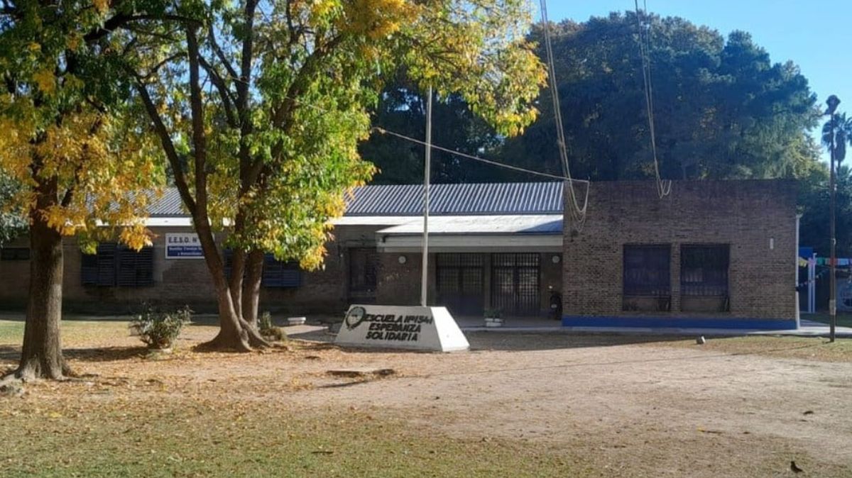 Tragedia en una escuela: un docente murió en plena clase frente a sus alumnos