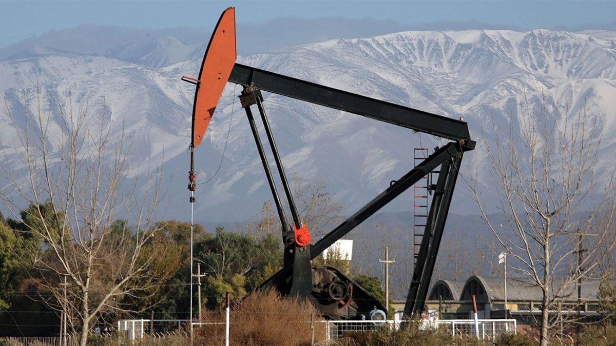 Mendoza prorrog&oacute; concesiones petroleras y activ&oacute; un plan de inversi&oacute;n por m&aacute;s de US$25 millones