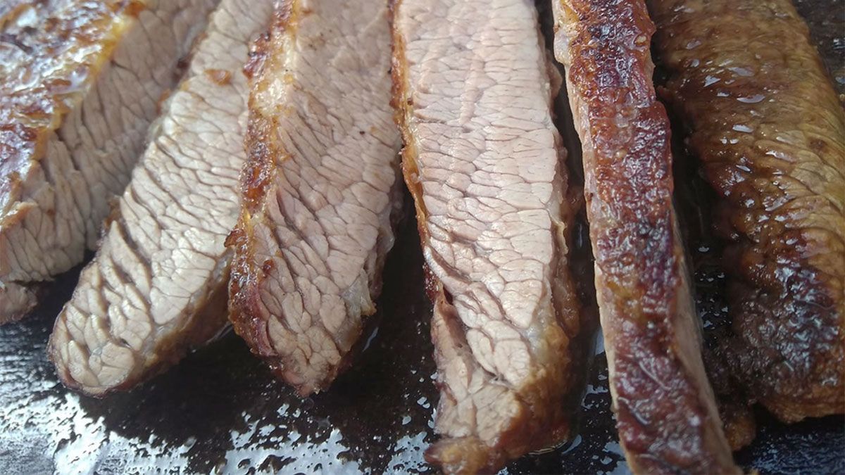 La carne de asado muy seca, por lo general, no es del agrado para la mayoría de las personas.