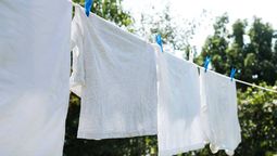Cómo lavar la ropa blanca sin que pierda su brillo y se ponga amarilla