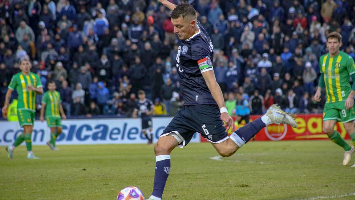 Mauro Maidana está viviendo una nueva etapa en la Lepra. Mauro Maidana está viviendo una nueva etapa en la Lepra.