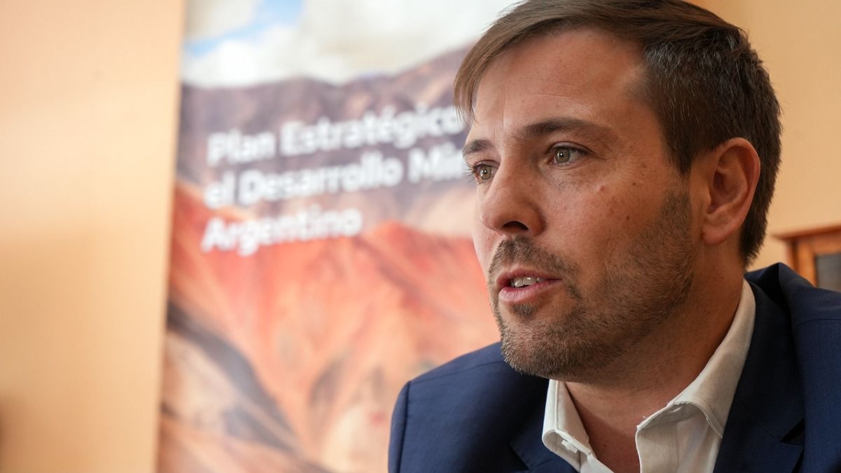 El director de Minería de la provincia, Jerónimo Shantal, viajará a Toronto junto al CEO de Impulsa Mendoza, Emilio Guiñazú. El director de Minería de la provincia, Jerónimo Shantal, viajará a Toronto junto al CEO de Impulsa Mendoza, Emilio Guiñazú.