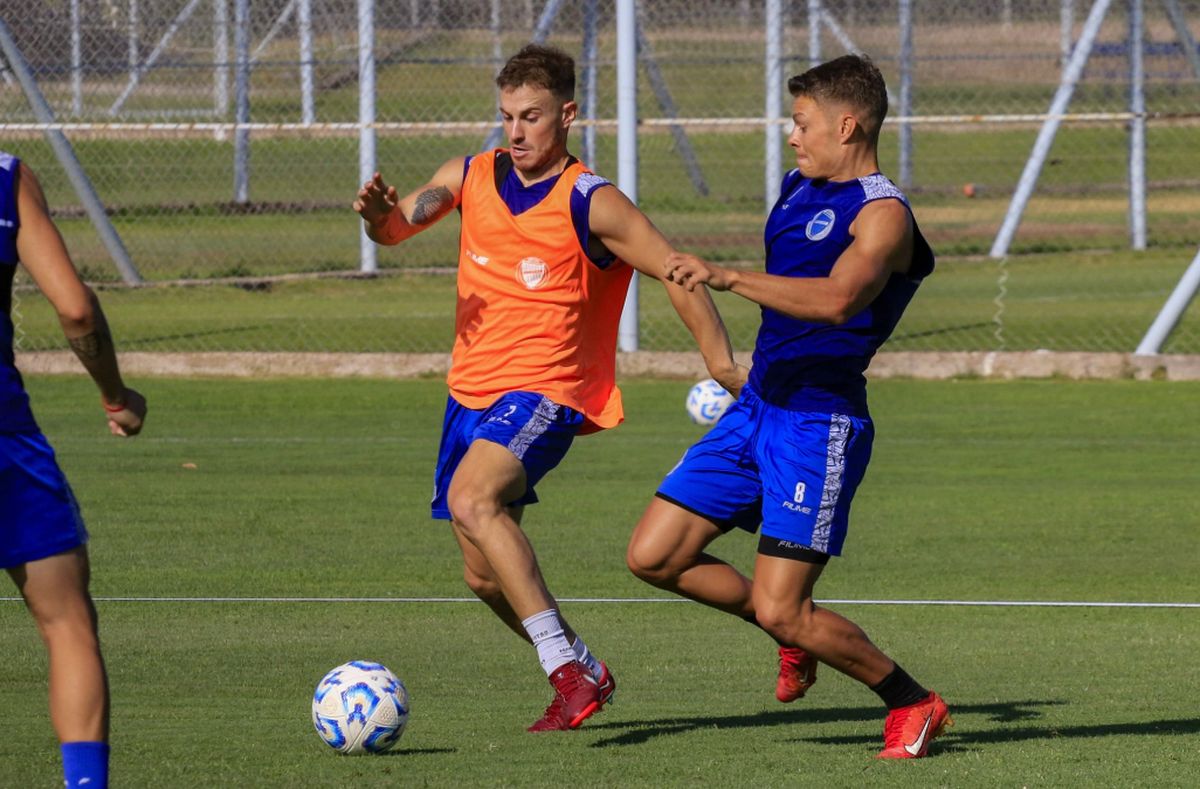 El plantel de Godoy Cruz entrenó por la mañana en su predio de Maipú