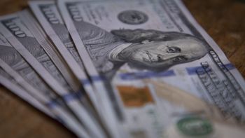 El dólar oficial cerró y no registró variaciones al igual que el blue El dólar oficial cerró y no registró variaciones al igual que el blue