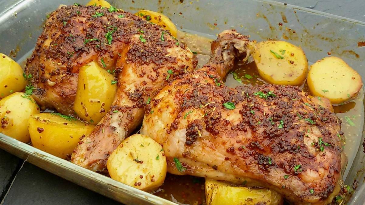 Recetas: pollo al horno con papas riquísimo, rápido y con 5 ingredientes.