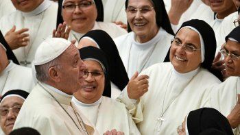 Malestar por flaquezas del Papa ante curas pedófilos