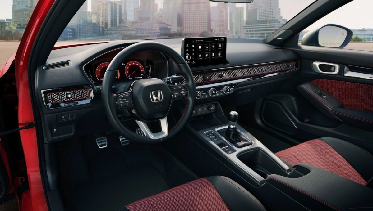 El lujoso Honda Civic SI 2025 se renueva con una imagen muy deportiva. El lujoso Honda Civic SI 2025 se renueva con una imagen muy deportiva.