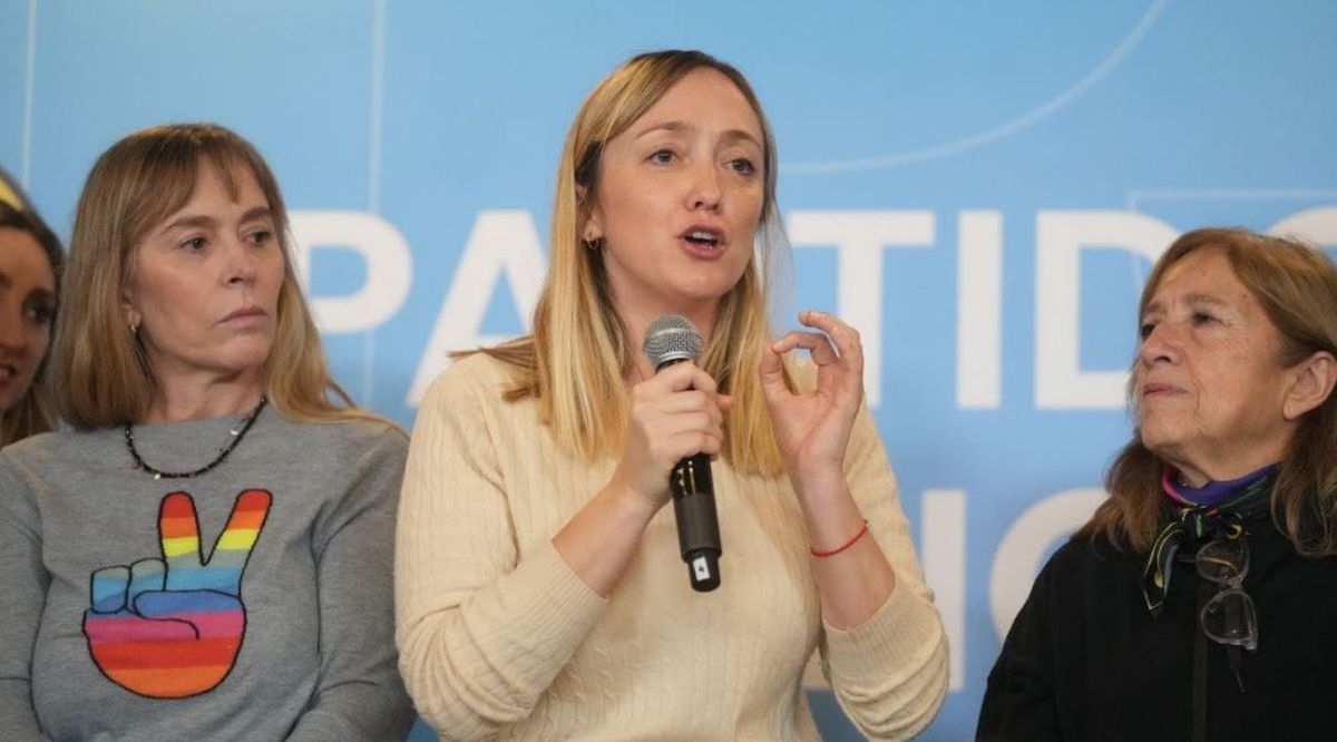Anabel Fernández se reunió este lunes con mujeres peronistas en la sede nacional del Partido Justicialista.