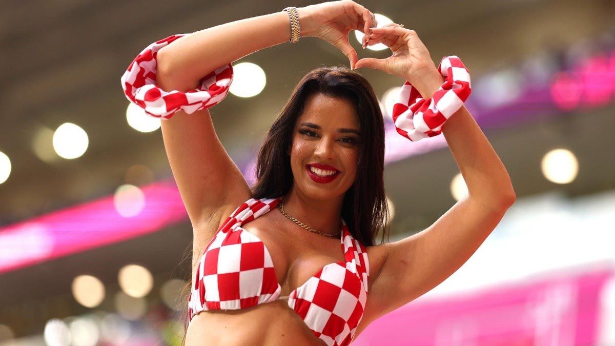 Miss Croacia fue denunciada en el Mundial Qatar 2022 porque en ese país no están de acuerdo ocn su vestimenta.
