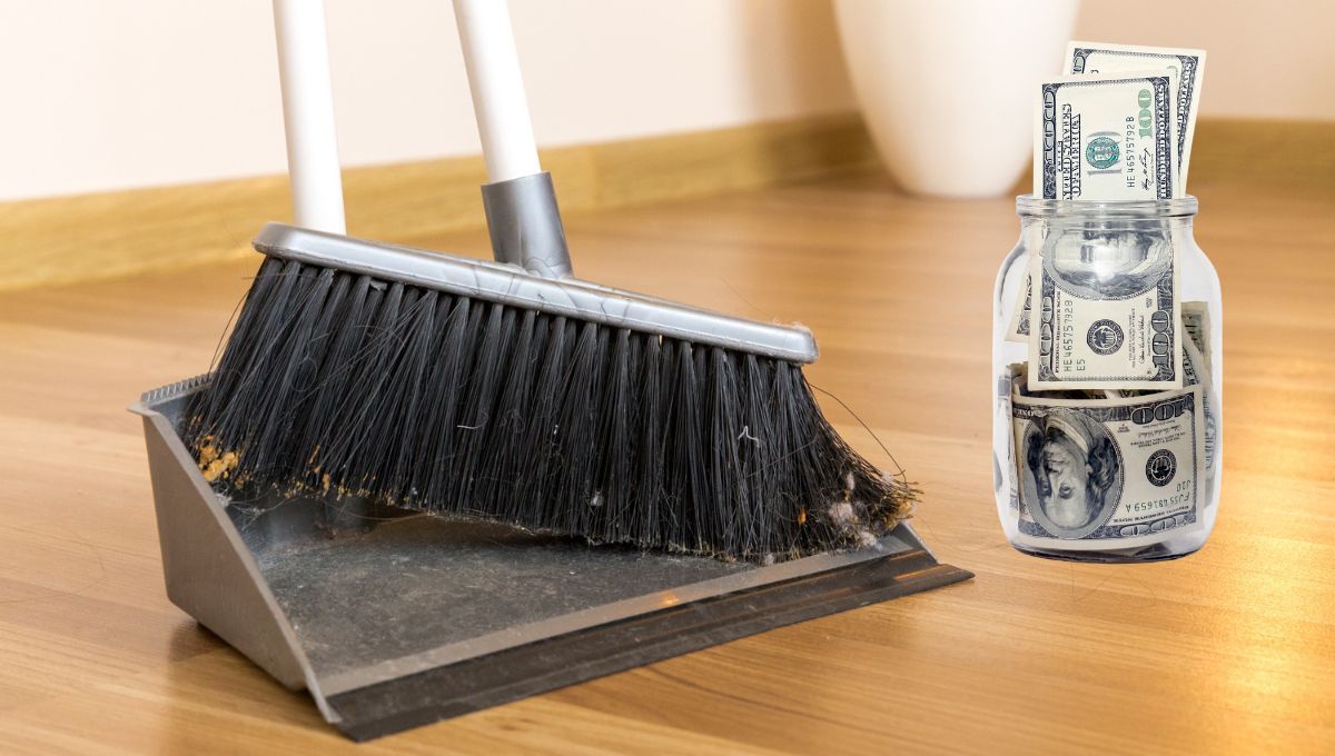 ¿Cuál es el ritual de la escoba para atraer dinero al hogar?