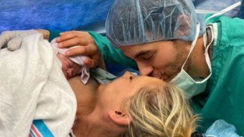 A un mes de su nacimiento, Enrique Iglesias habló de su hija Mary y los mellizos