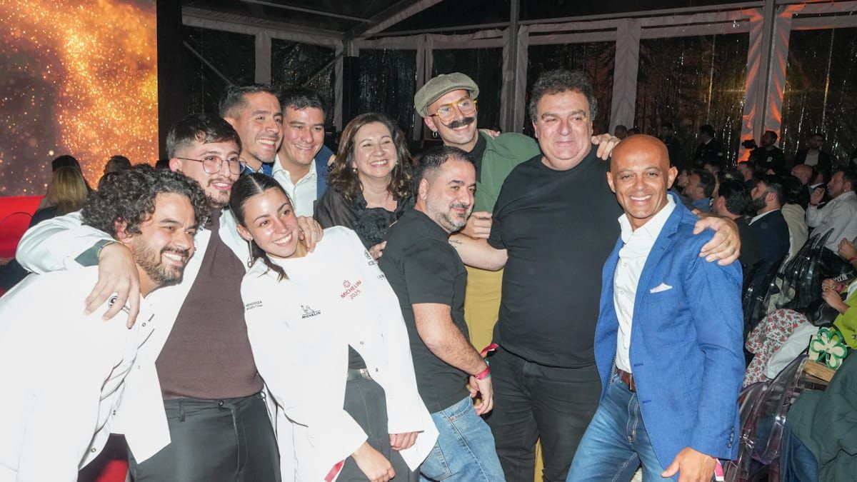 Los chefs también cuentan con las afamadas Estrellas Michelin en sus restaurantes. Los chefs también cuentan con las afamadas Estrellas Michelin en sus restaurantes.