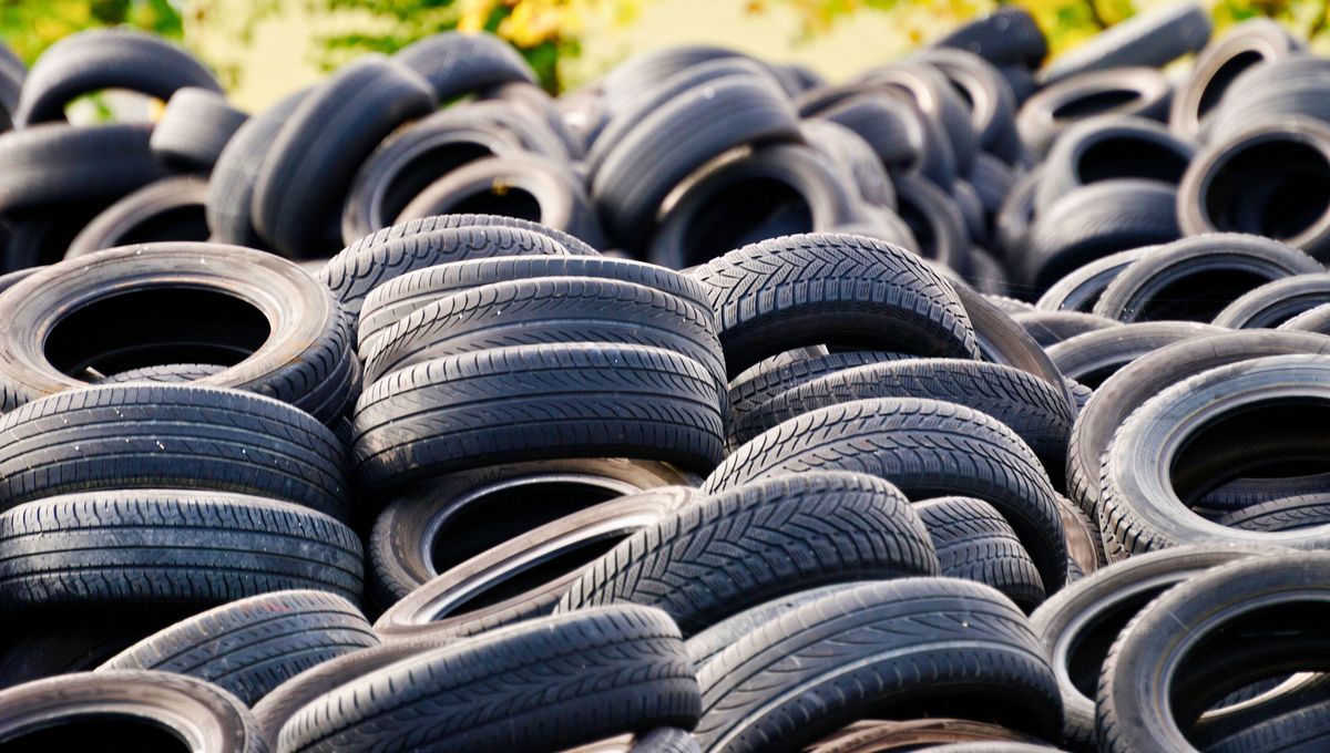 ¿Qué significa?: te explico por qué las llantas del auto son de color negro