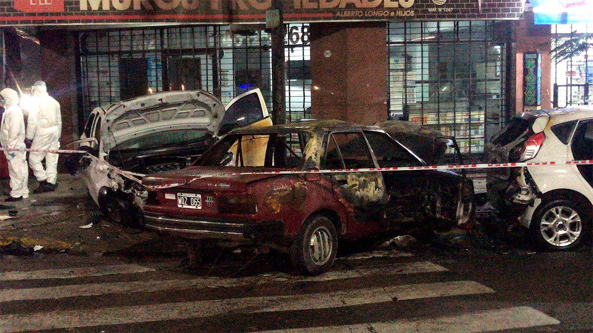 Trágico accidente con un muerto y un auto incendiado