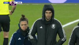 Emiliano Martínez fue reemplazado en el partido del Aston Villa. Emiliano Martínez fue reemplazado en el partido del Aston Villa.