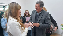 En política, los parientes de los funcionarios suelen ser una fuente de problemas. El caso de Janina Ortiz y Orozco es un ejemplo. También el de Flor Destéfanis y su marido.