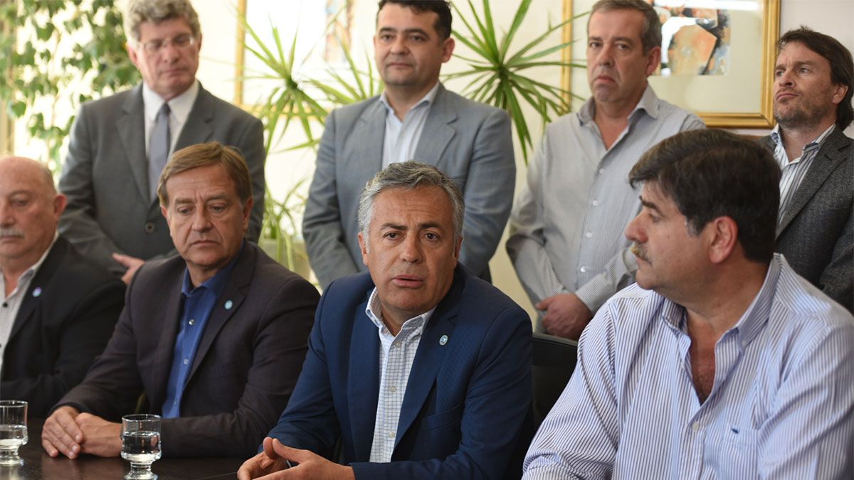 Alfredo Cornejo y los radicales mendocinos inauguraron la postura de la neutralidad que luego replicó la UCR nacional. Ahora deben sostenerla.&nbsp;