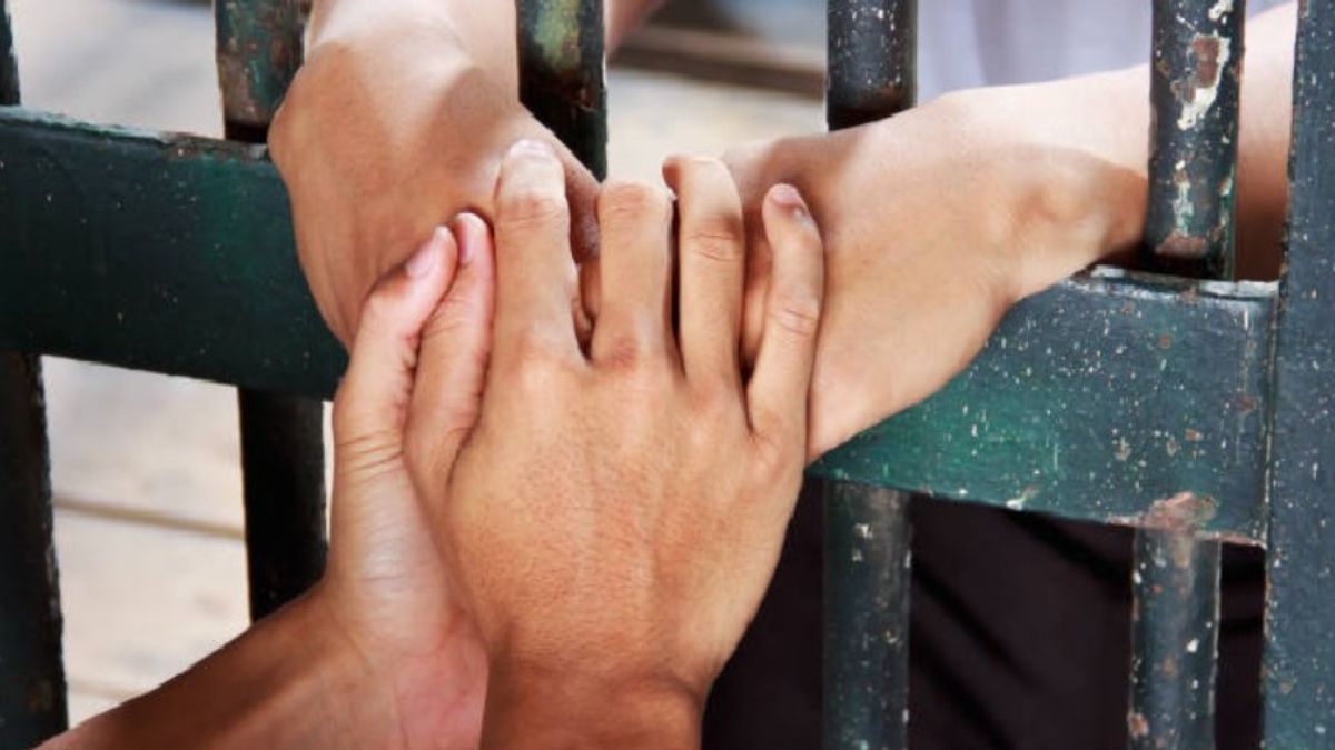 La Iglesia quiere involucrarse en el debate por la aplicación de la baja de imputabilidad de menores. La Iglesia quiere involucrarse en el debate por la aplicación de la baja de imputabilidad de menores.